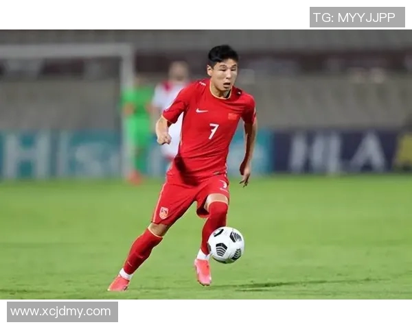 足球明星中的自律典范:他们如何通过严格训练与生活习惯成就辉煌职业生涯