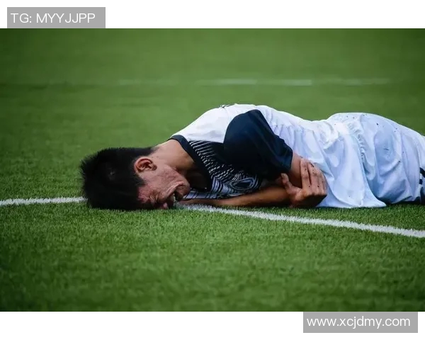 足球明星假摔精彩瞬间高清图片合集展现球场戏剧性与幽默感